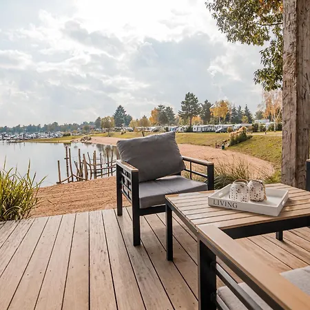 Alpesi faház In Duisburg With And Harbor Views