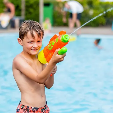 In Duisburg With And Harbor Views Alpesi faház Well