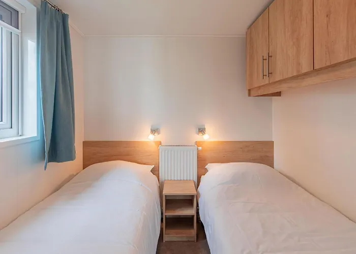 In Duisburg With And Harbor Views Chalet *