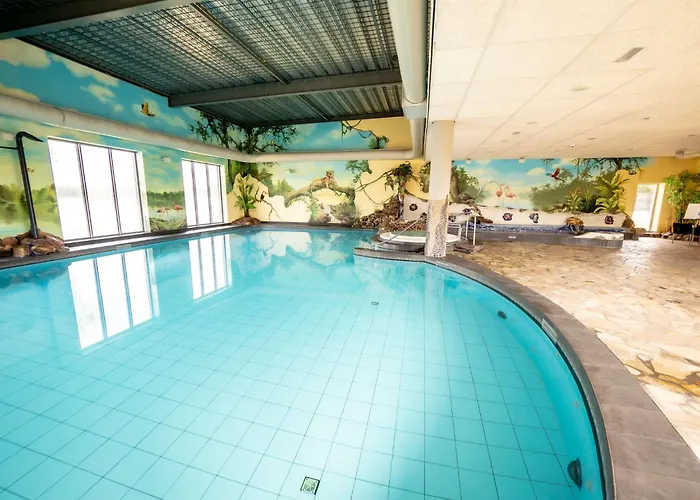 In Duisburg With And Harbor Views * Well (Limburg)