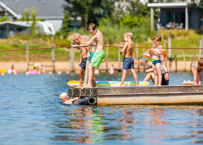 In Duisburg With And Harbor Views * Well (Limburg)