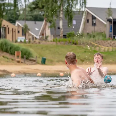 In Duisburg With And Harbor Views シャレー *