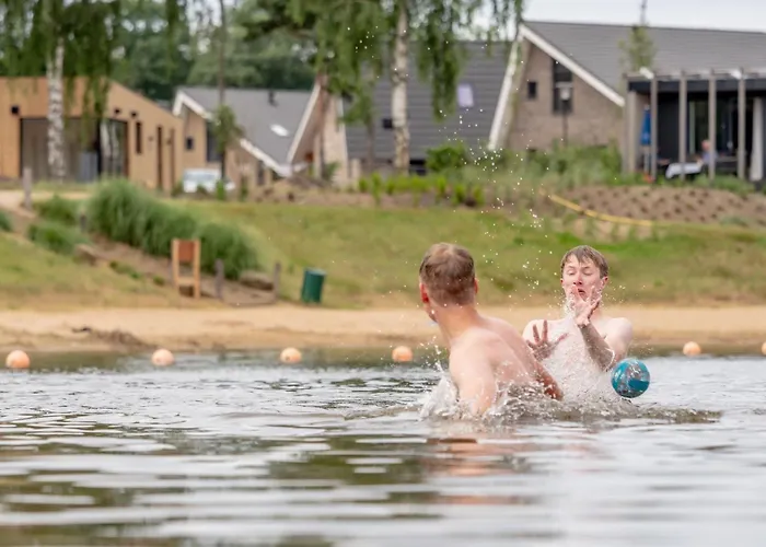 In Duisburg With And Harbor Views Alpehytte *