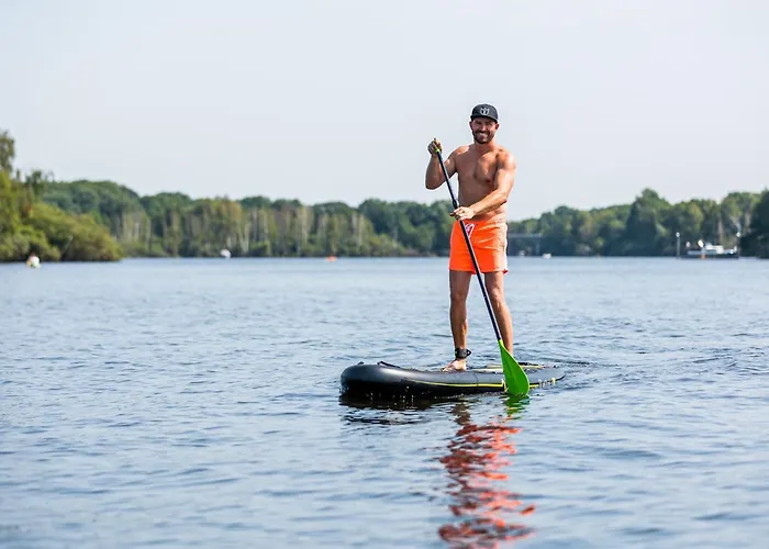 Alpehytte In Duisburg With And Harbor Views Well (Limburg)